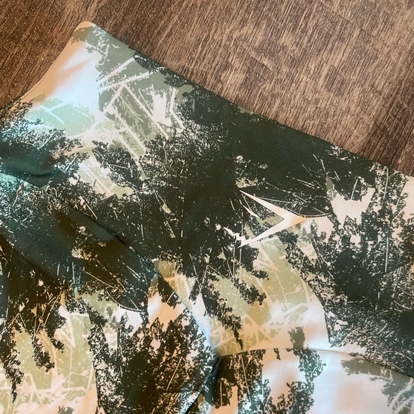 Women’s Gymshark Shorts size Small - Picture 4 of 4